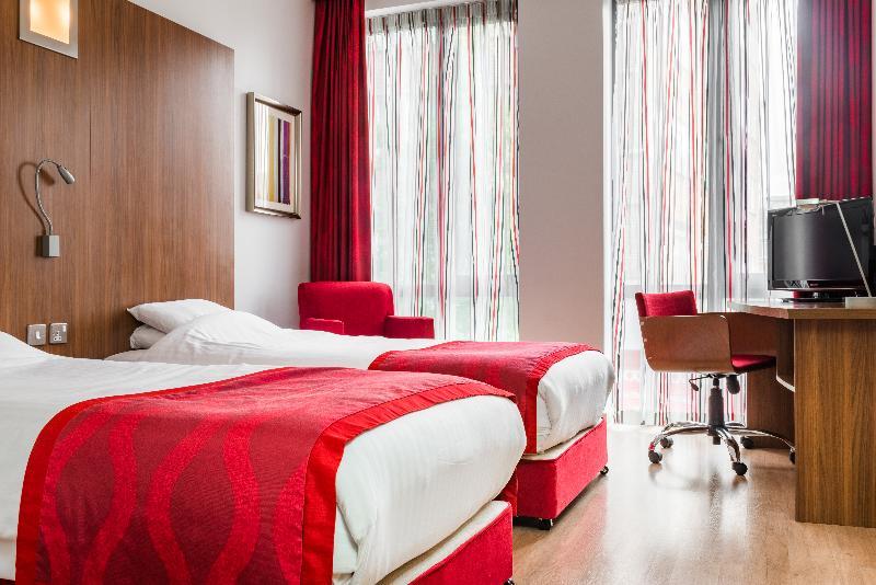 Ramada Encore Centre 3*