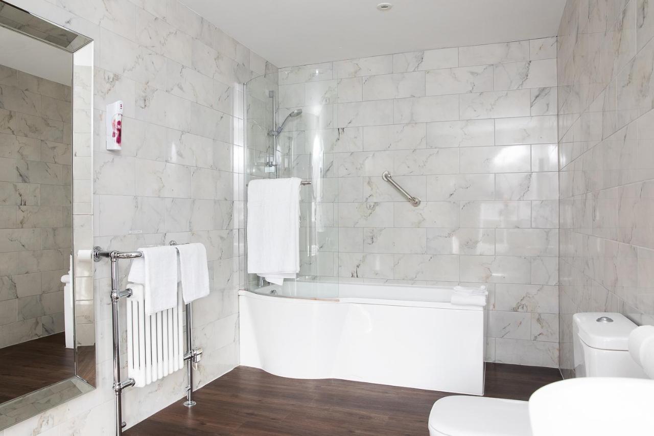 Winstanley House 4* Leicester