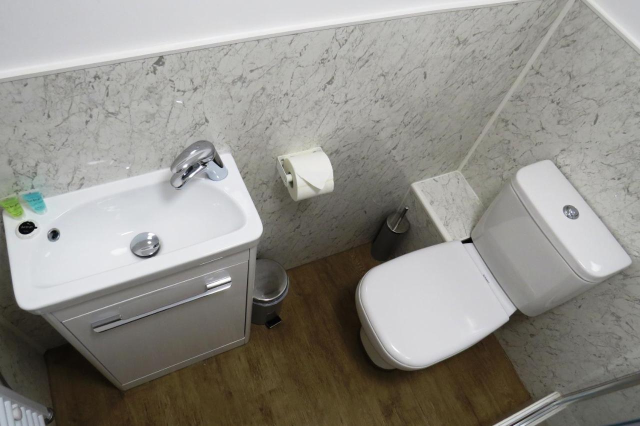 Quora Regent * Leicester