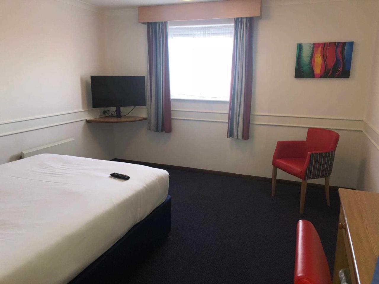 Days Hotel 3*