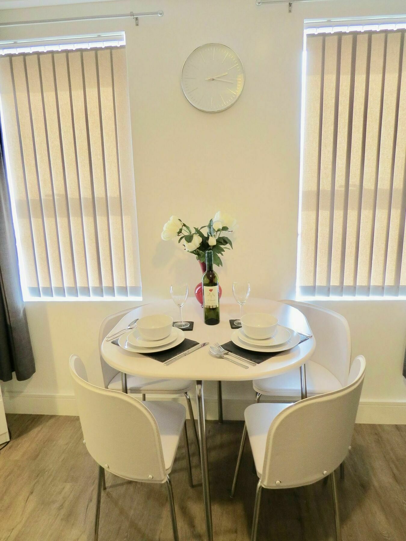 Quora Regent Apartment *