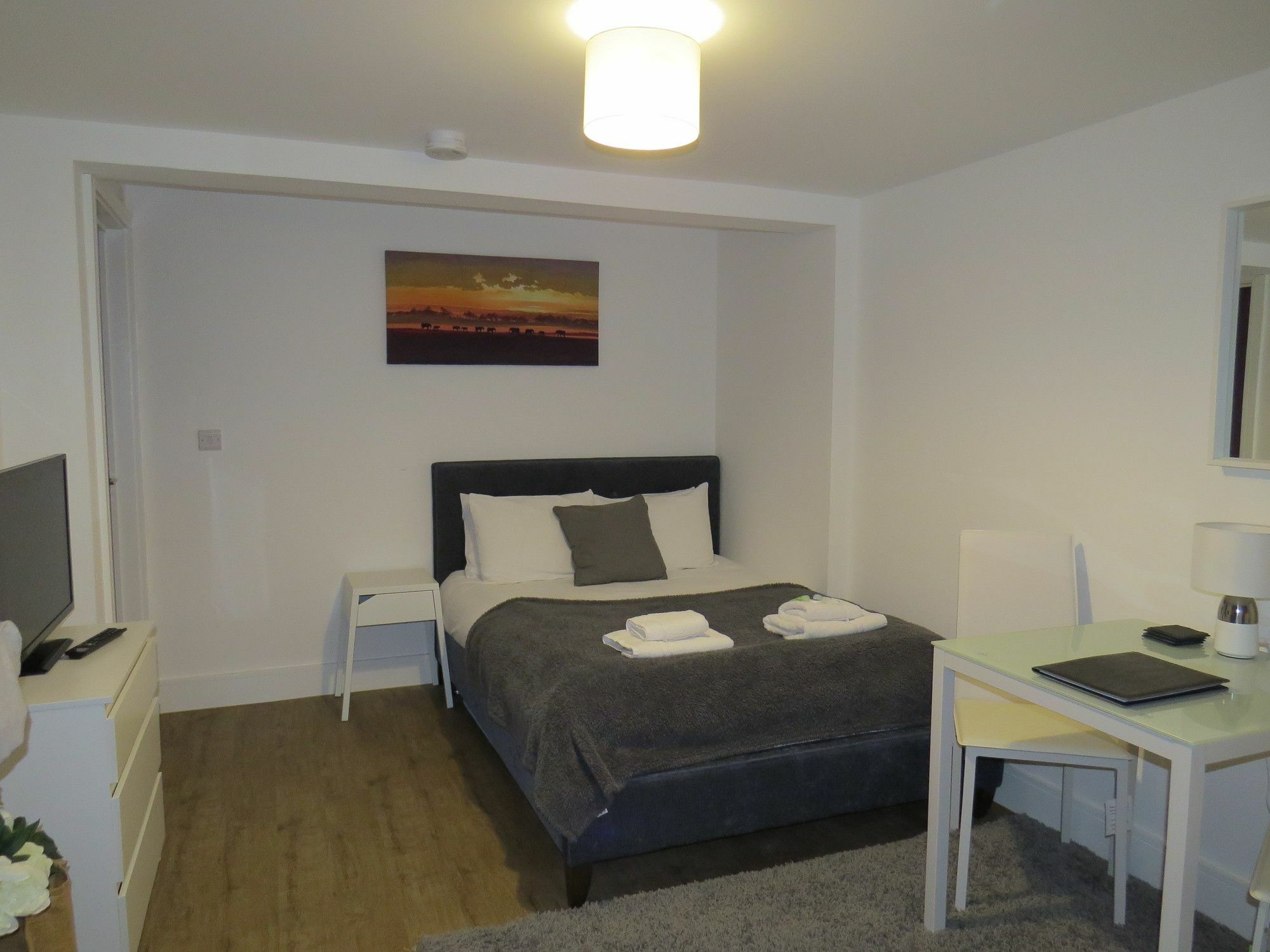 Apartment Quora Regent