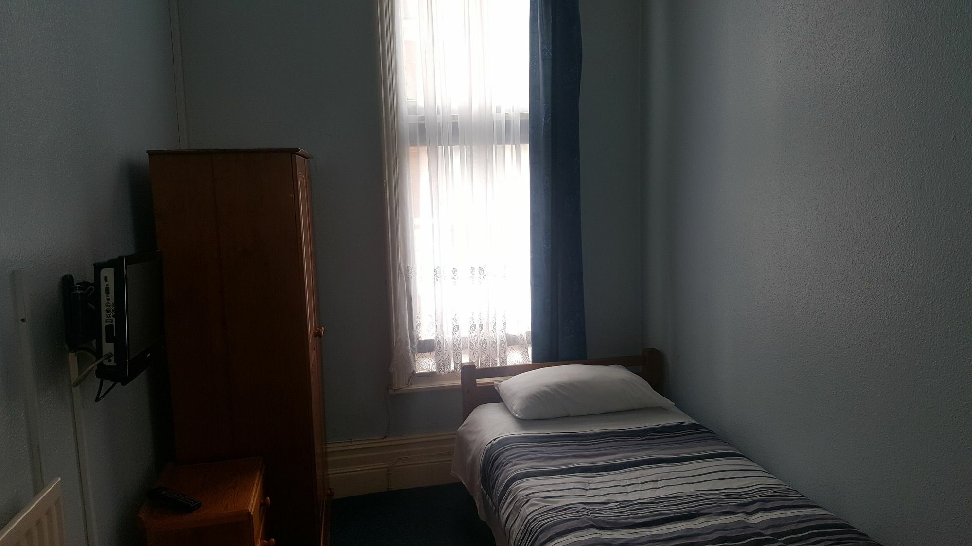Grafton House 3*
