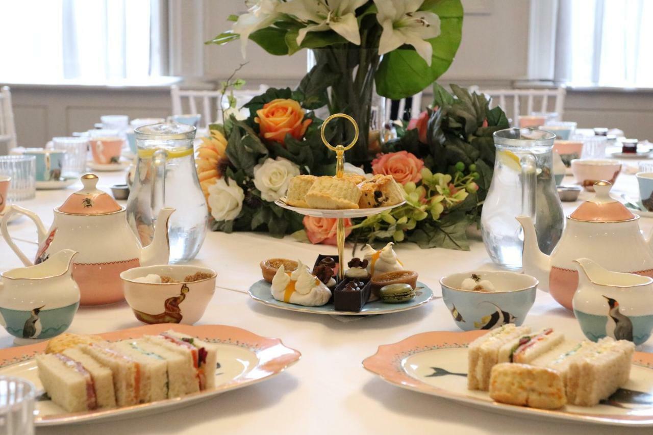 Winstanley House Hotel 4*