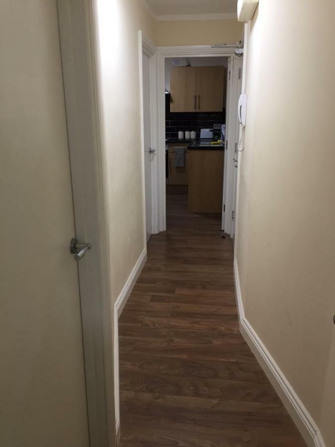 3 Chancery Place *