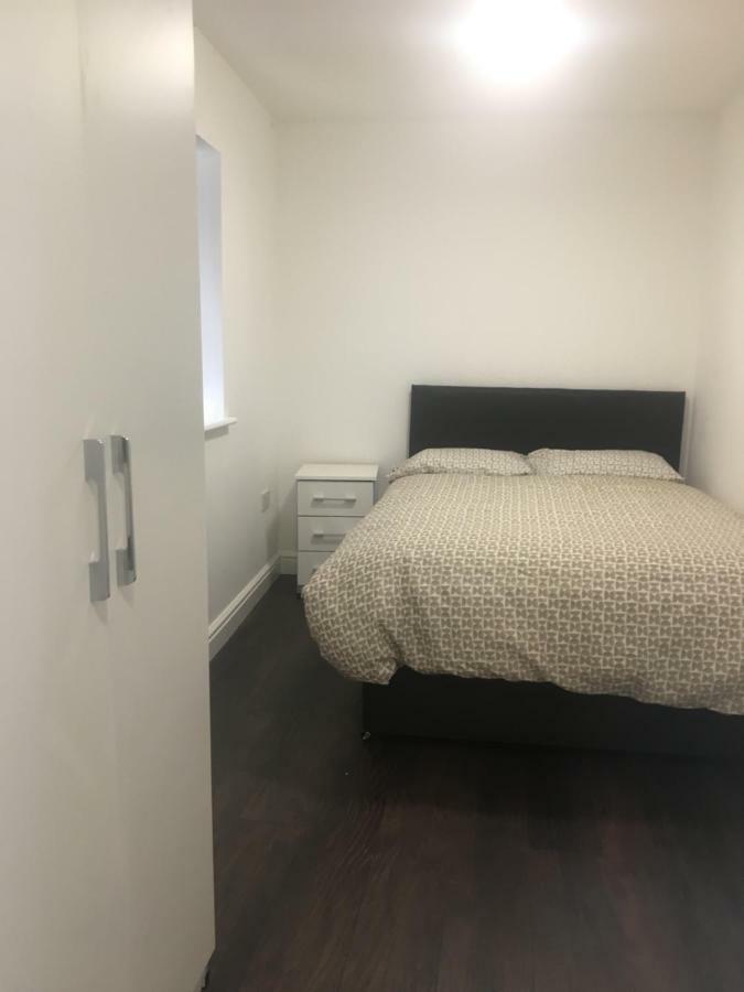 Safe Move -flat 1, Two Bedroom Apartamento