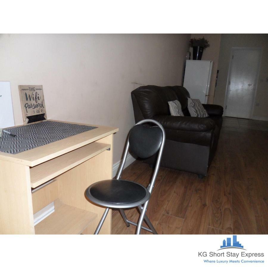 Kg Short Express Luxury * Leicester
