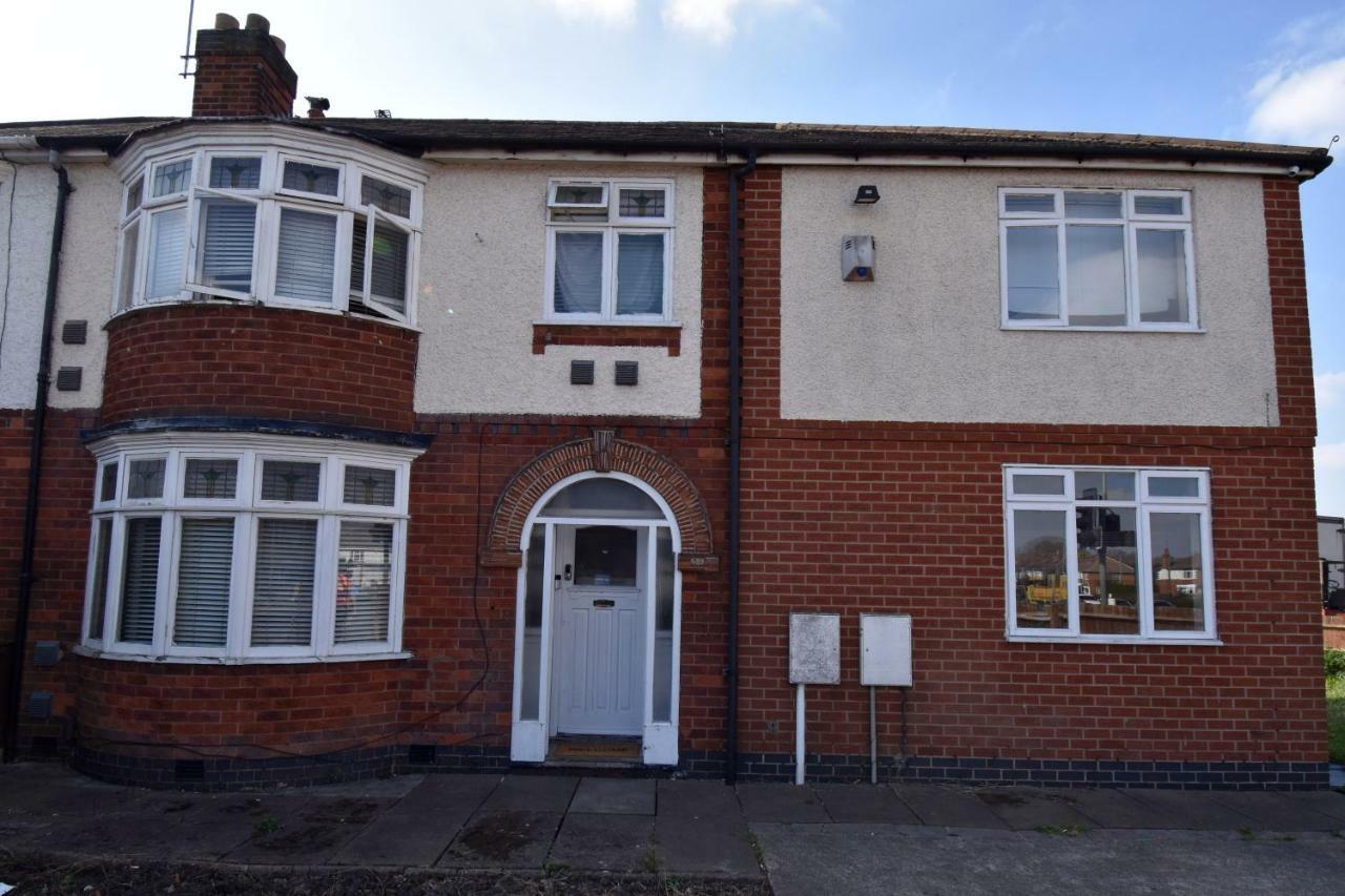 Racecourse House *