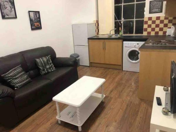 Flat 6 3 Chancery Place