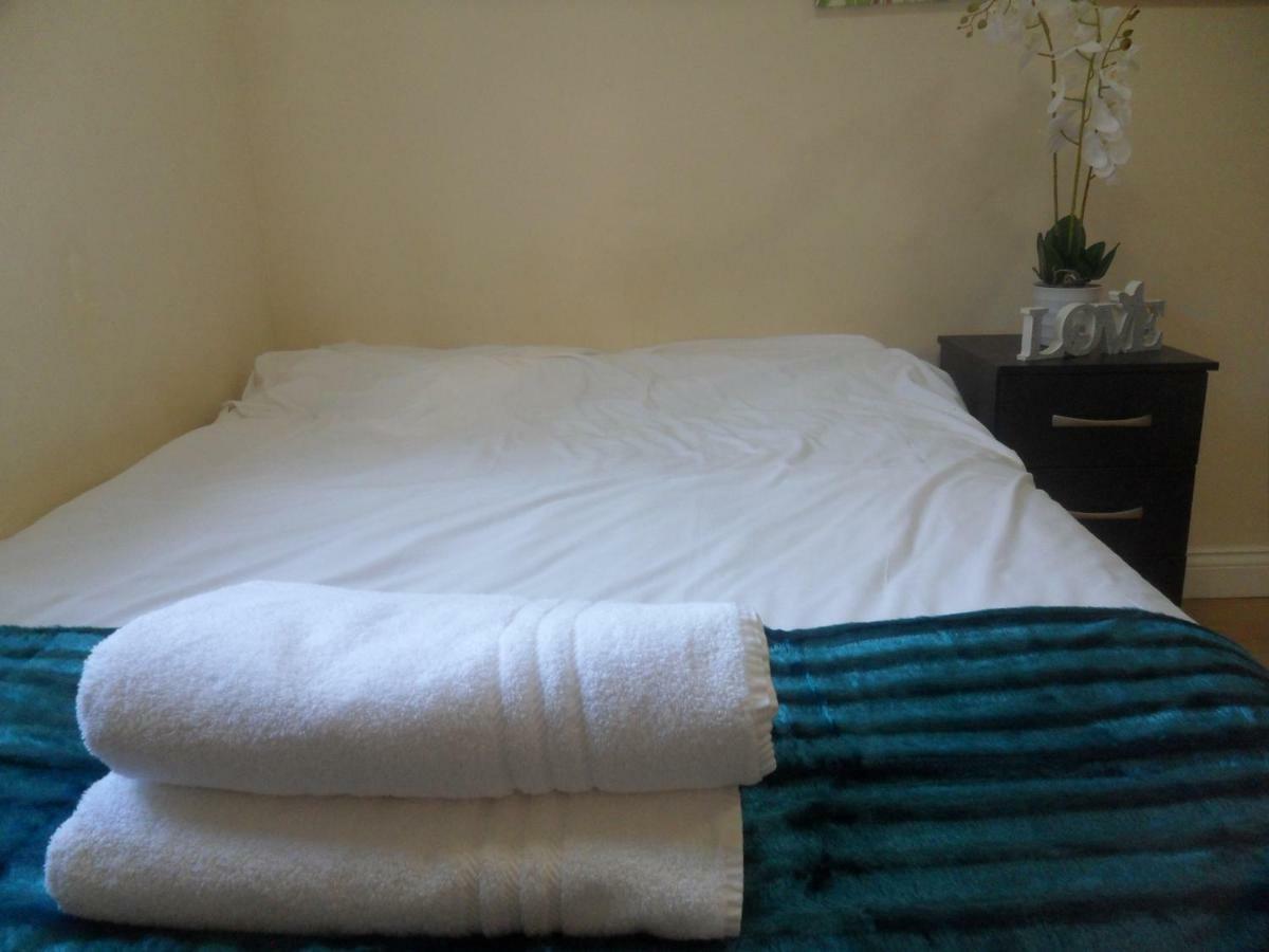 3 Chancery Place *