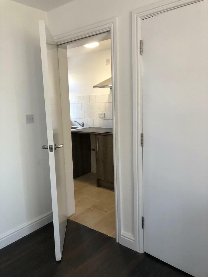 Safe Move - 23 Lancaster House Apartment