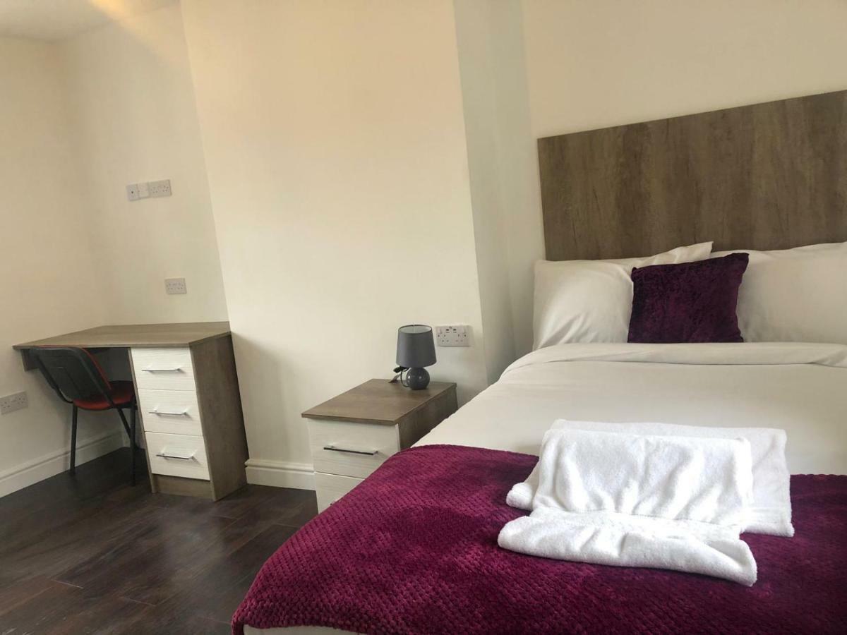 Safe Move - 23 Lancaster House * Leicester