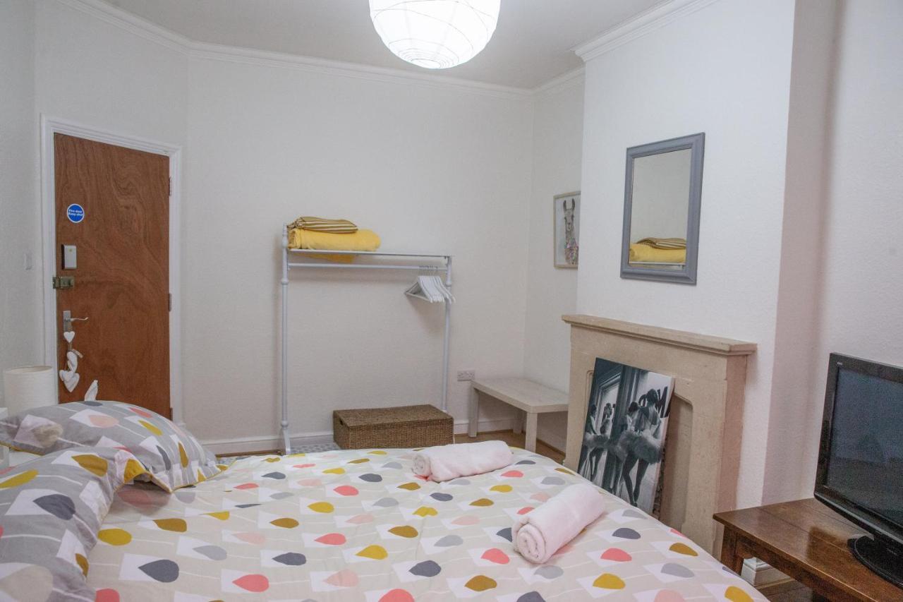 Holiday home I'm Your Host - Upperton Road
