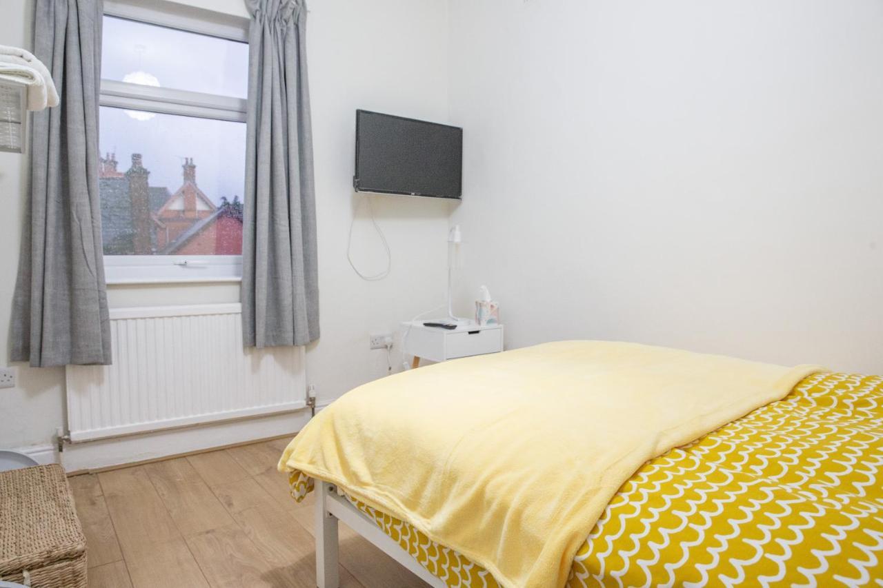 Holiday home I'm Your Host - Upperton Road