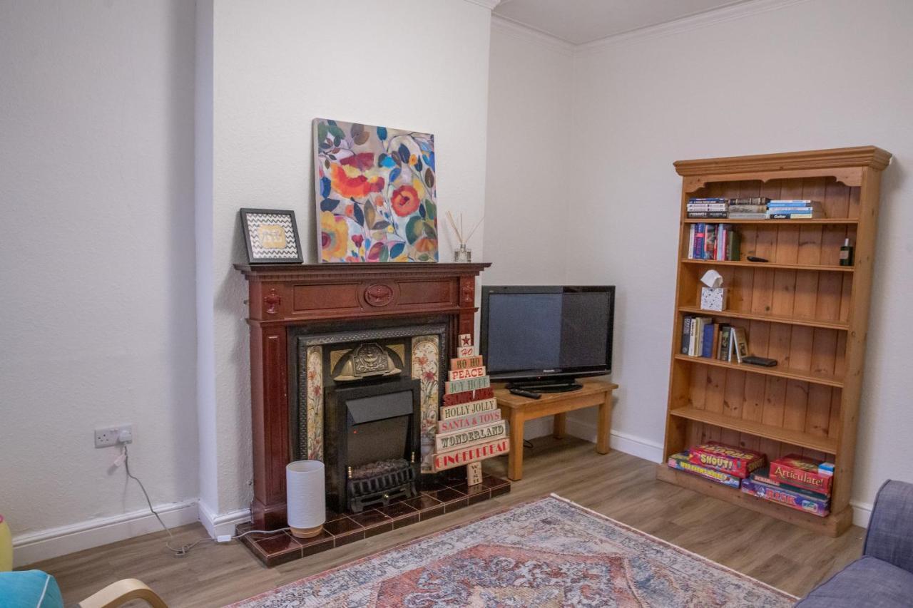 I'm Your Host - Upperton Road Holiday home *