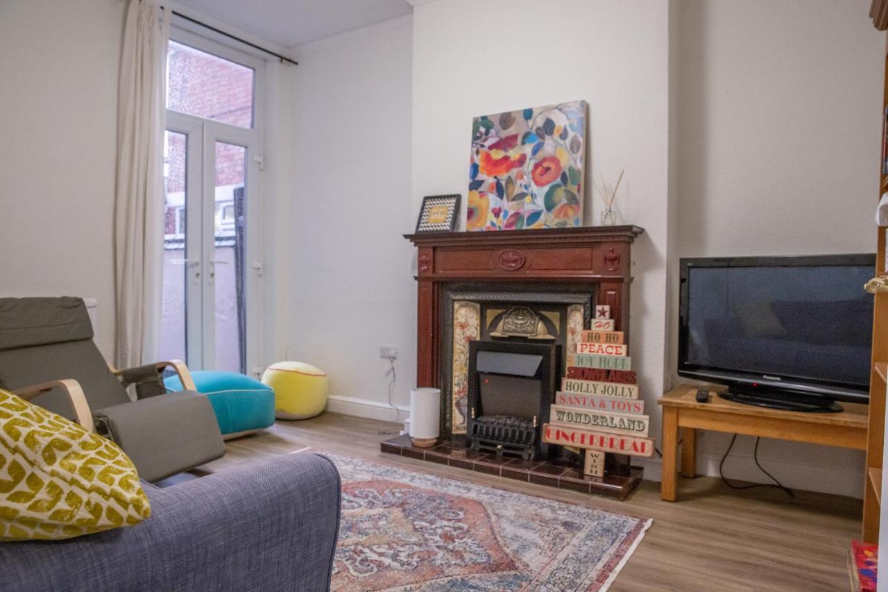 I'm Your Host - Upperton Road Holiday home