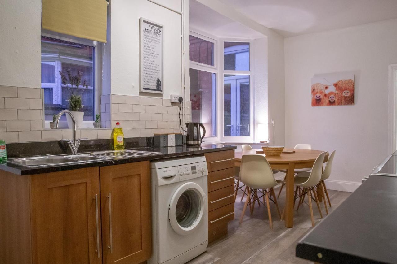 I'm Your Host - Upperton Road Holiday home *