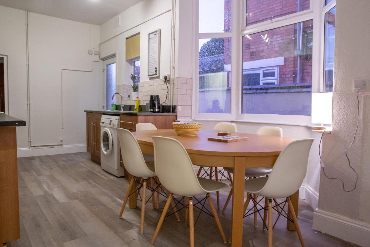 I'm Your Host - Upperton Road Holiday home