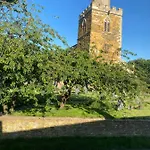 The Rose And Crown