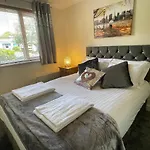The Regency Entire 1 Bedroom Flat Accomodation
