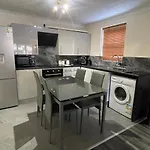 The Regency Entire 1 Bedroom Flat Accomodation