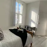 De Luxe Aparthotel
