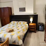 St Lucia Women Only Lodge Leicester Long Stays
