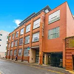 Chic City Escape - 1Br City Centre