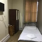 Victoria Hotel