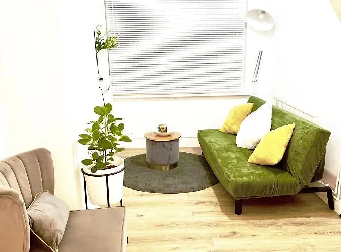 Edens Place