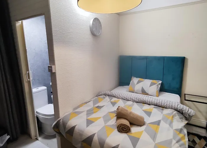 St Lucia Women Only Lodge Leicester Long Stays