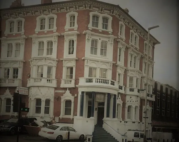 Victoria Hotel