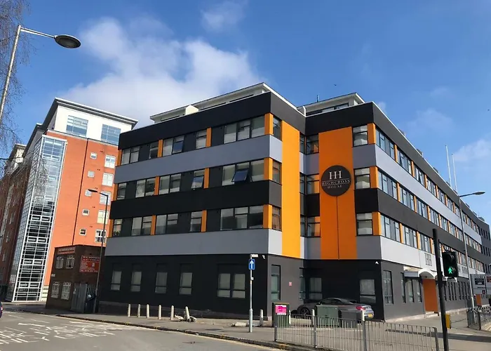 Showcase Apartments - Highcross House