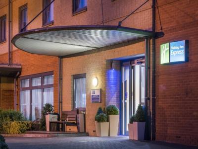 Express By Ihg 3*
