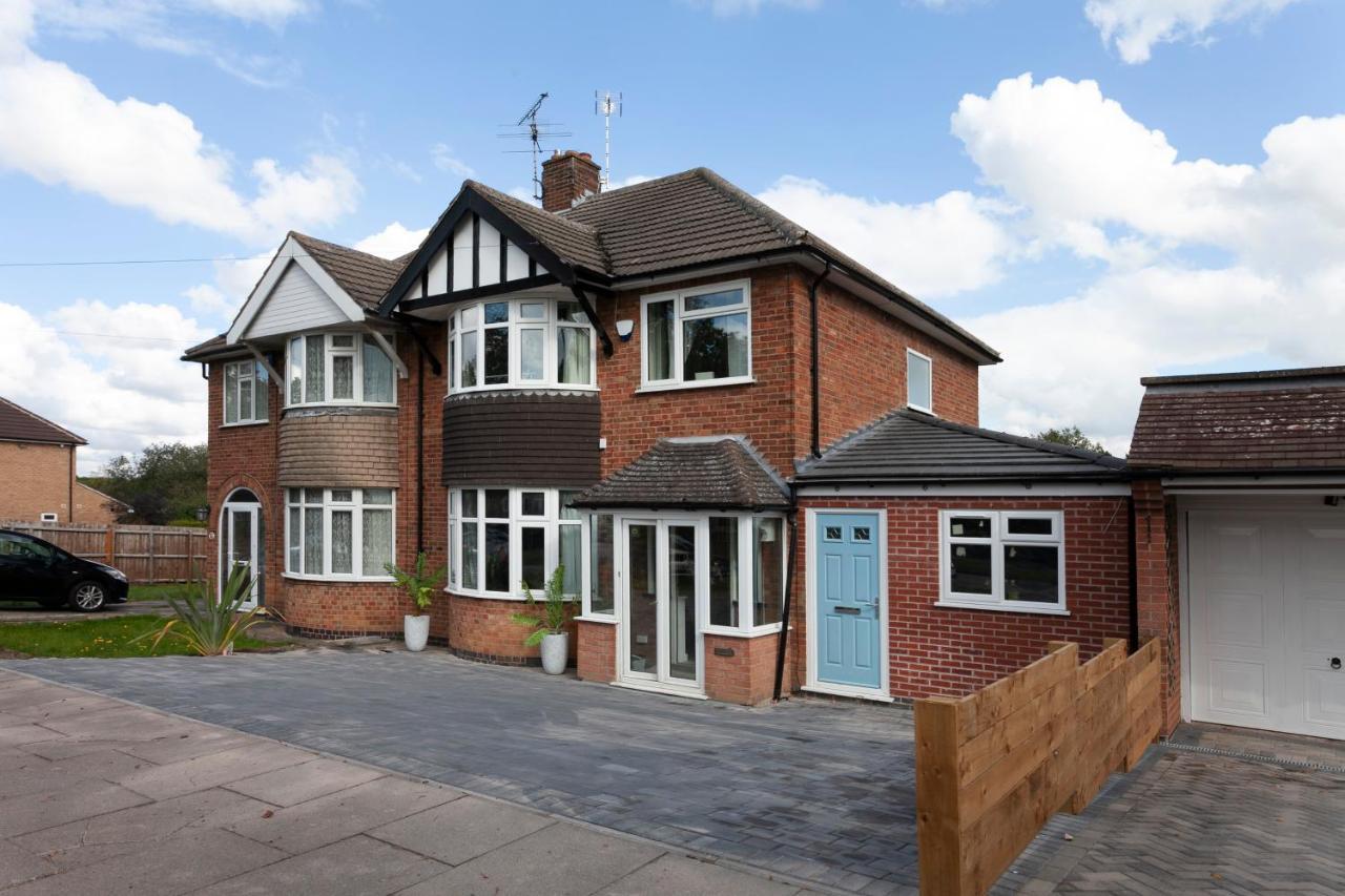 Flexible Stay- 32 Downing Drive * Leicester