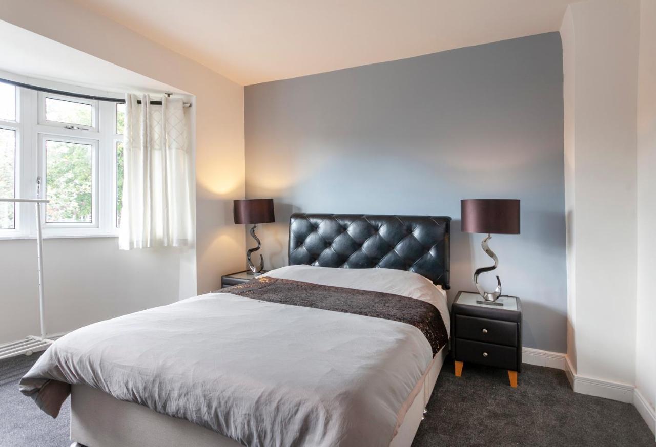 Flexible Stay- 32 Downing Drive Guest house