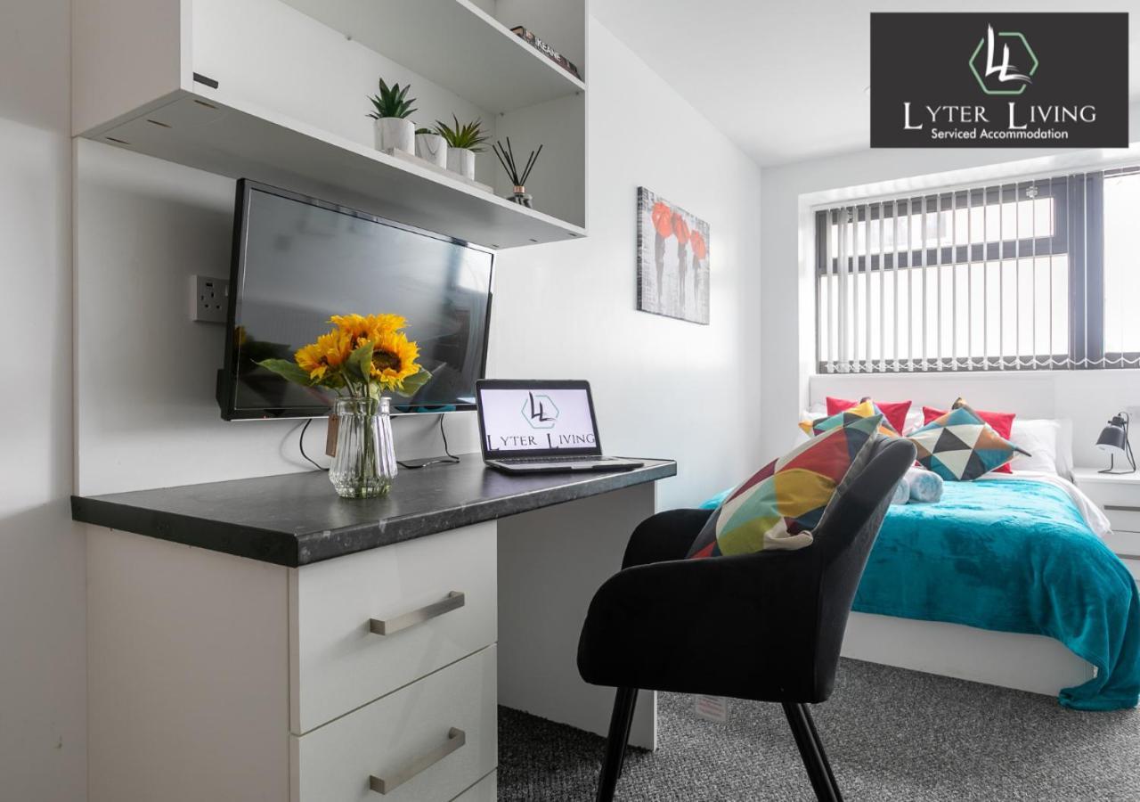 By Lyter Living Desks & Wifi - Monthly Available