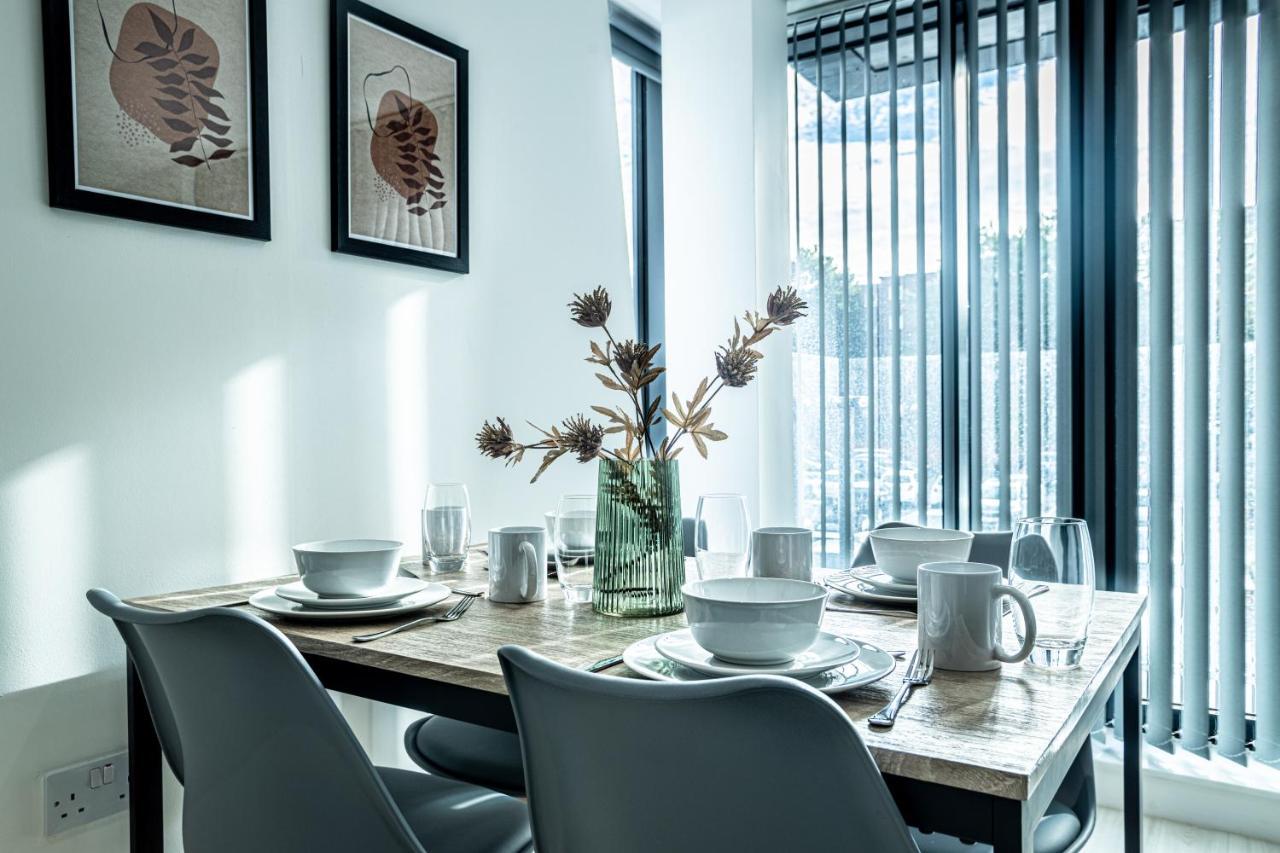 Modern Luxe 1 & 2 Bed Apts Near Granby Plaza By Sojo