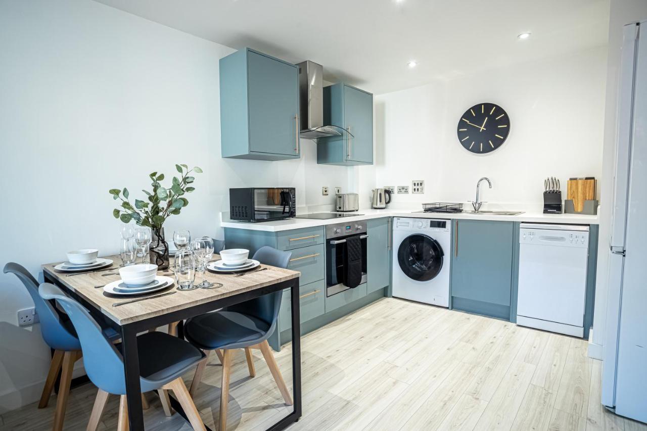 Modern Luxe 1 & 2 Bed Apts Near Granby Plaza By Sojo Apartamento *