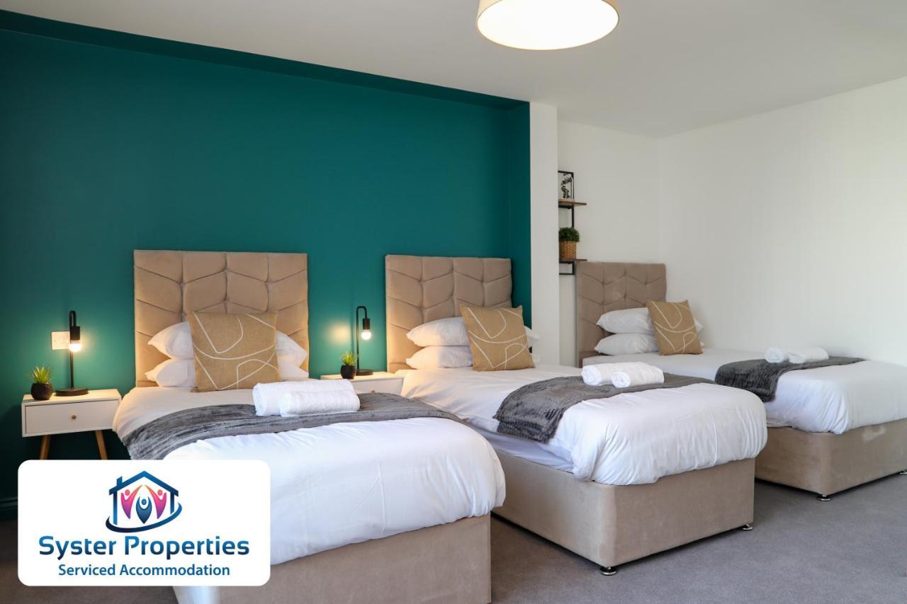 Syster Large For Contractors, Families , Groups Leicester