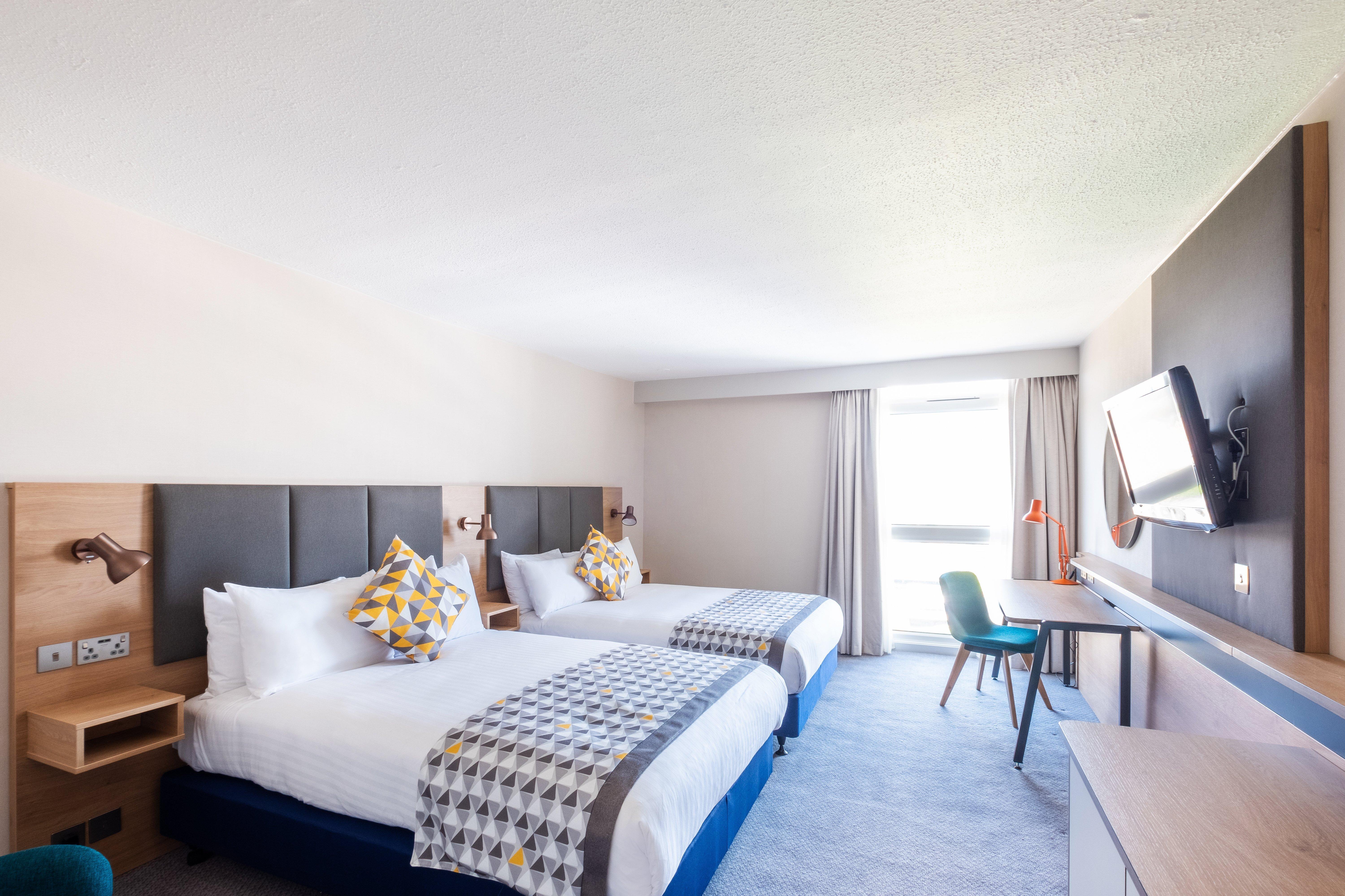 Hotel By Ihg 4*