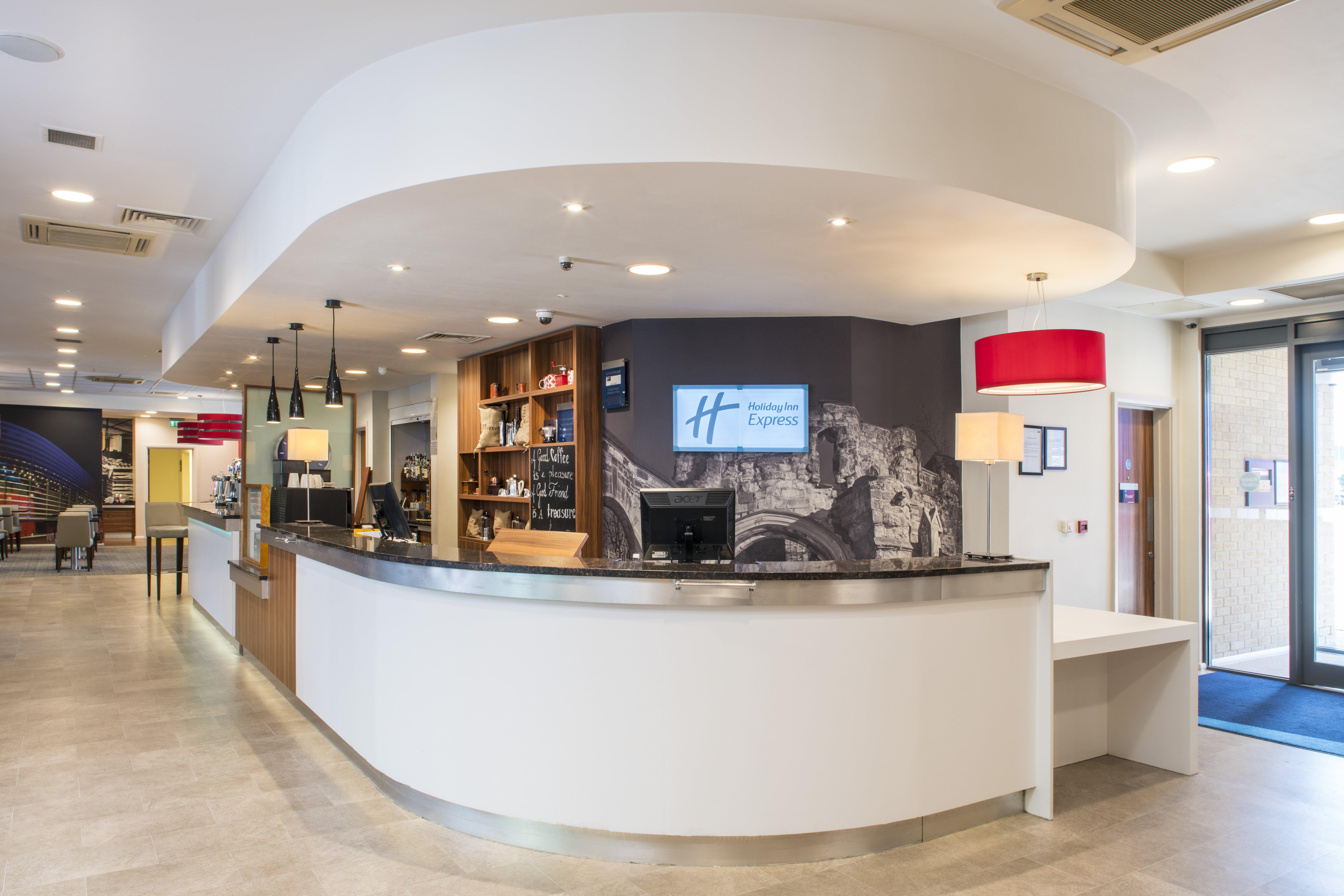 Express By Ihg Hotel