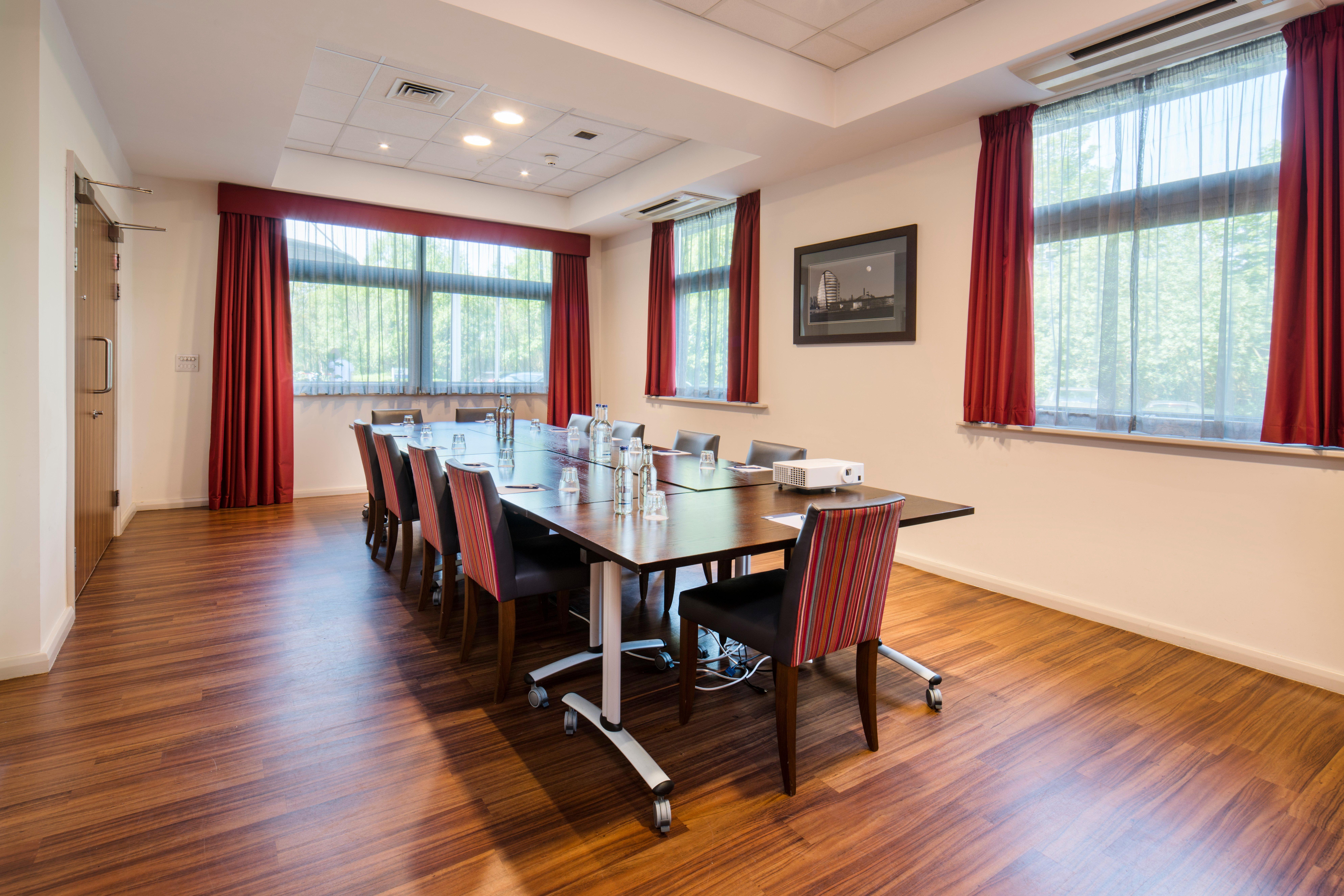 Express By Ihg 3*