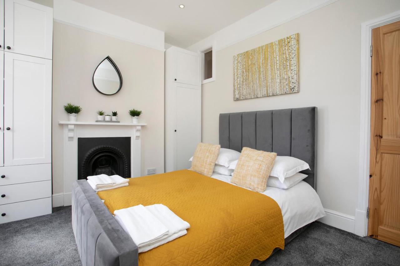 Holiday home Spring Leicester