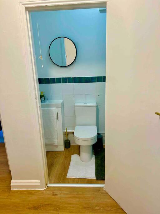 Edens Place Apartment *