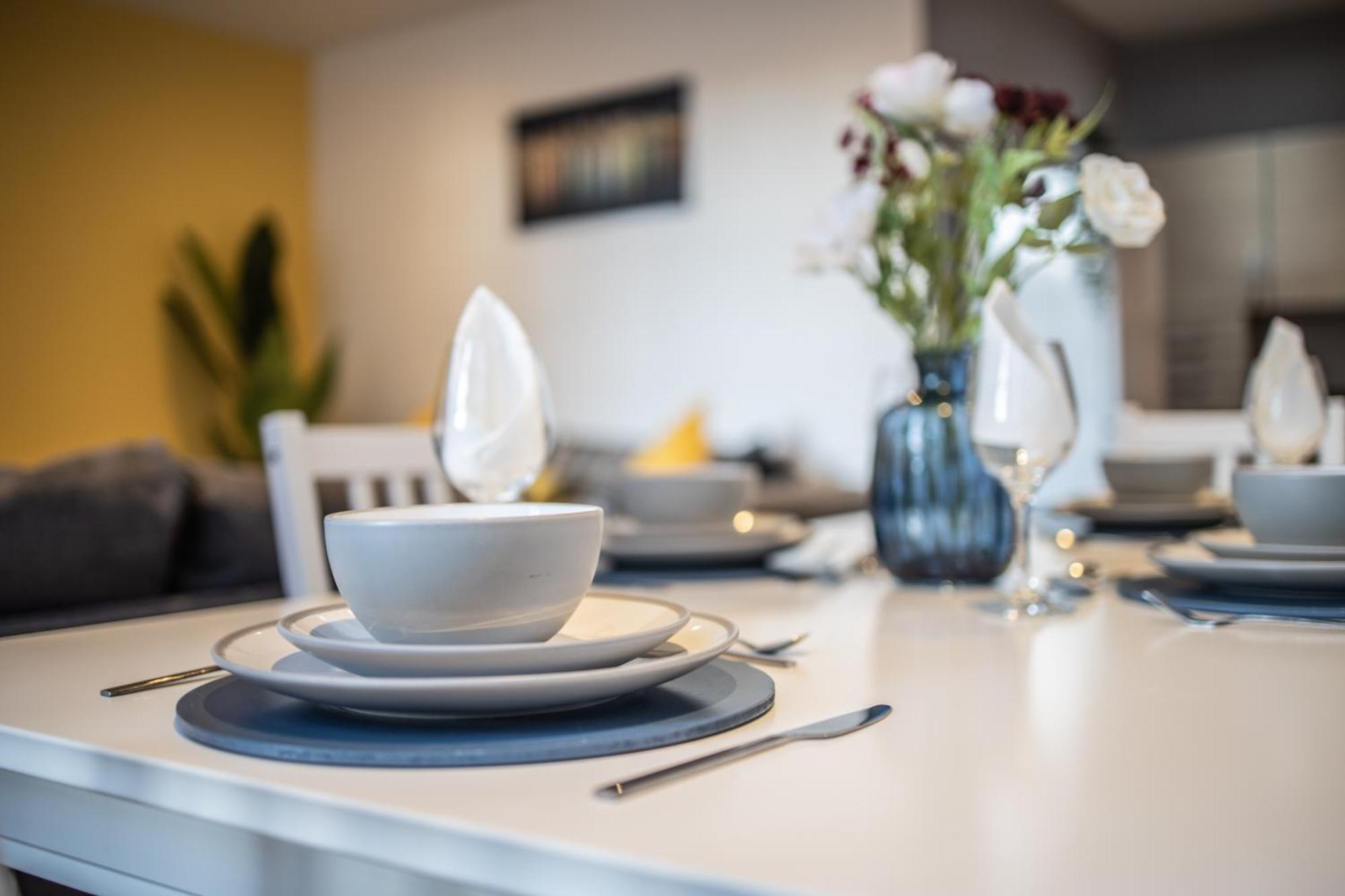 Apartment Contractors & Professionals Look No Further
