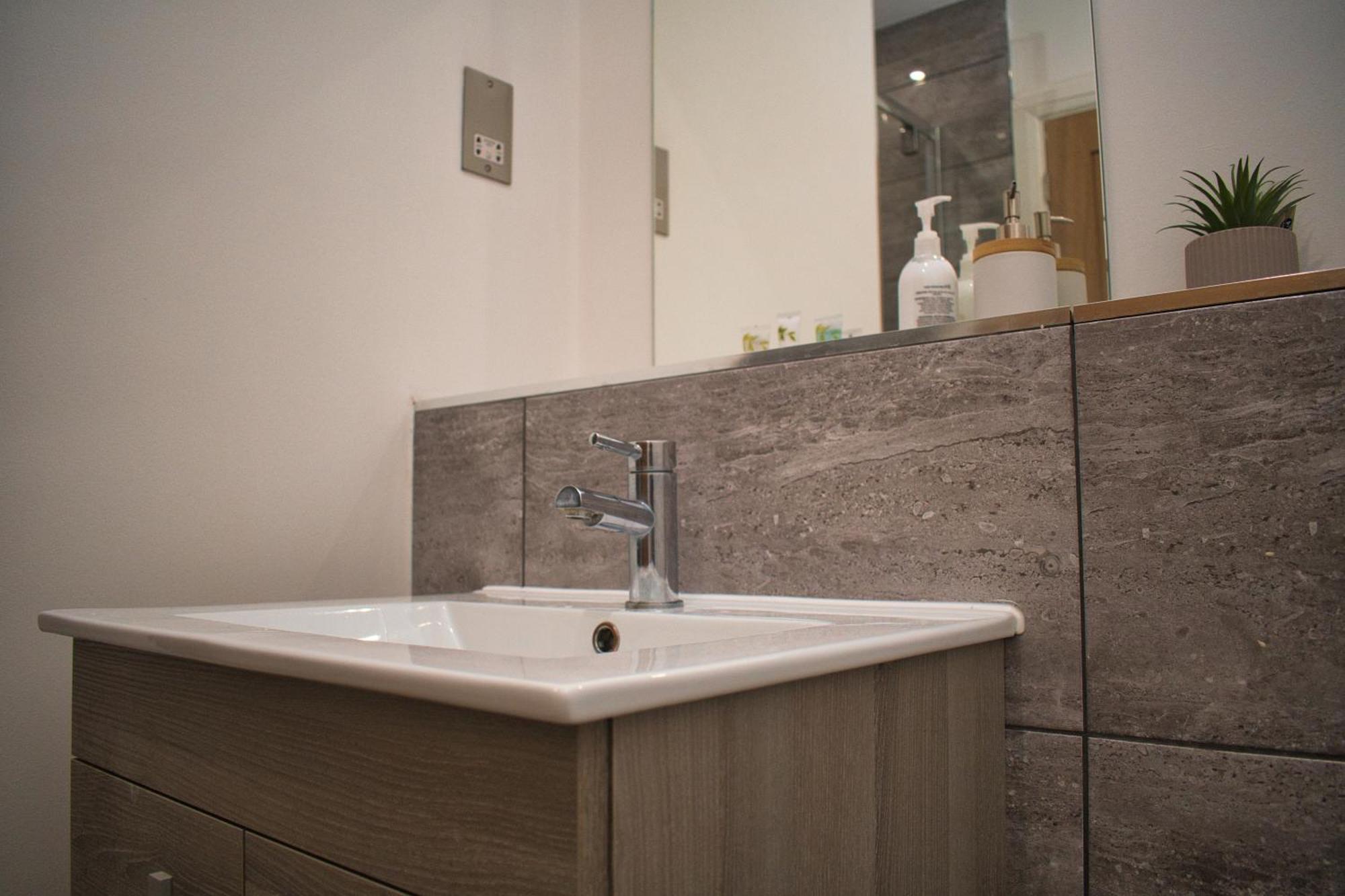 Exquisite 2-bedroom Centre Haven - Leicester's Premier Urban Retreat * Leicester