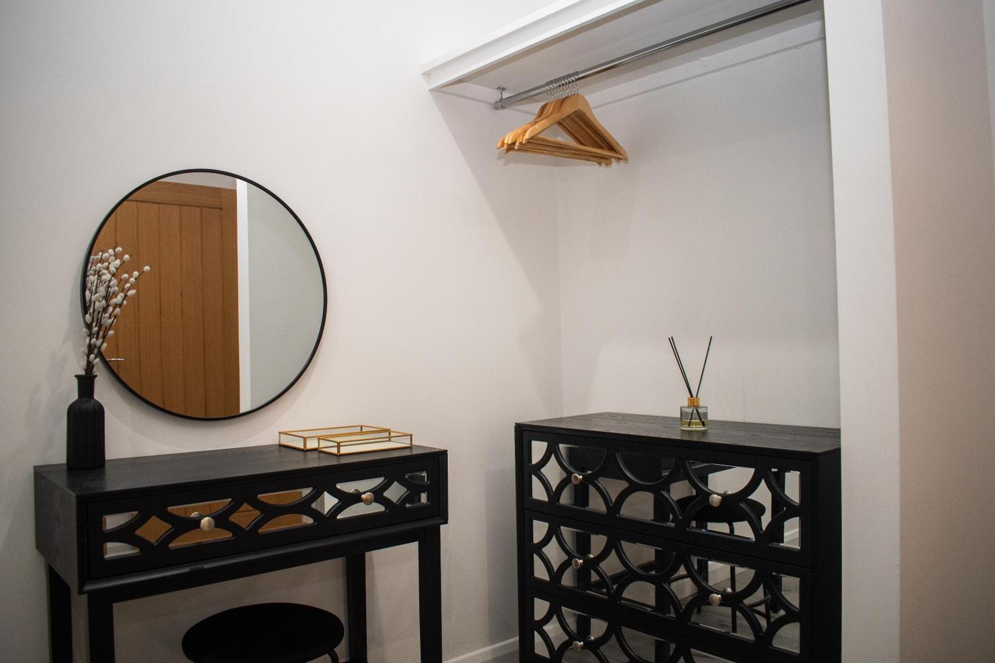 Exquisite 2-bedroom Centre Haven - Leicester's Premier Urban Retreat