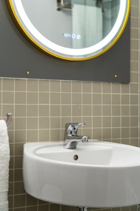 Apartamento New Large Luxurious 2 Bed City Penthouse + Parking Leicester