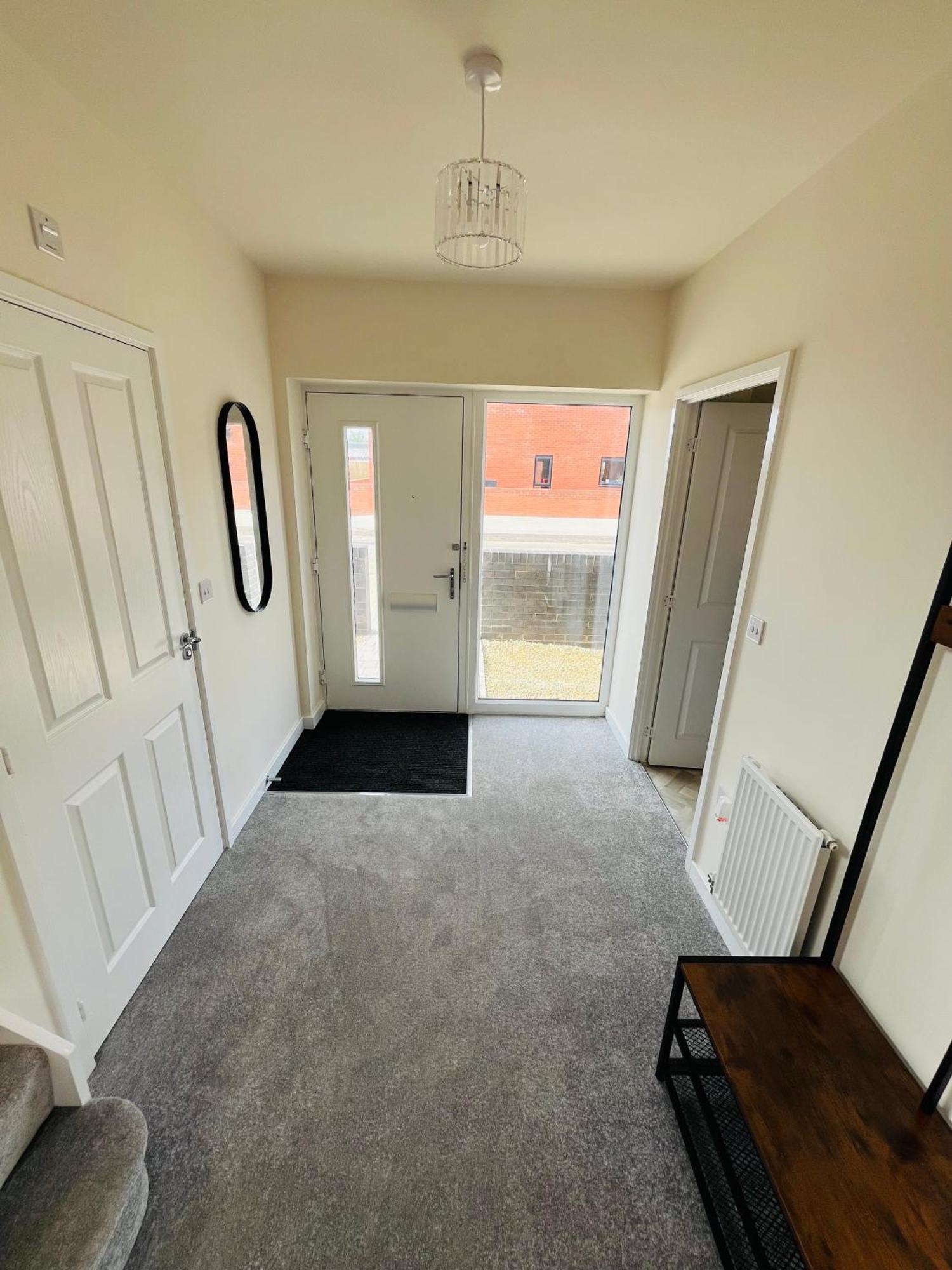 4 Bed *